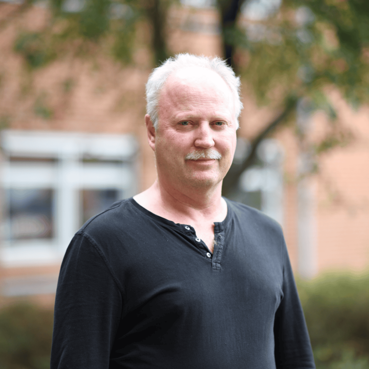 Michale Pedersen, der er underviser tilknyttet Åbent Værksted